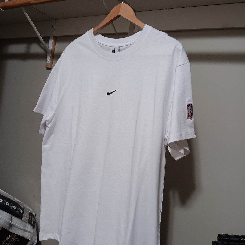 [NEW] XL SHIRT